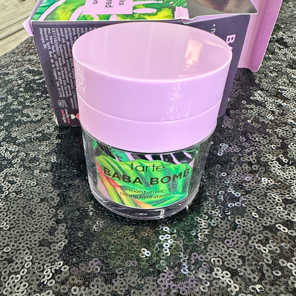 Tarte baba bomb moisturizer New, unused in box
